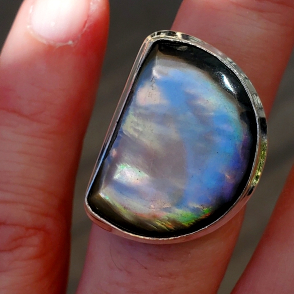 New Mother of Pearl 925 Silver Ring.